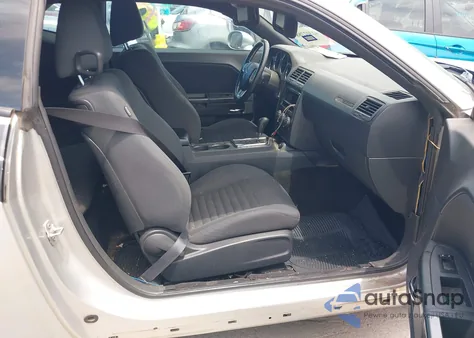 2012 Dodge Challenger Sxt z USA, uszkodzony, nr VIN 2C3CDYAG5CH180169